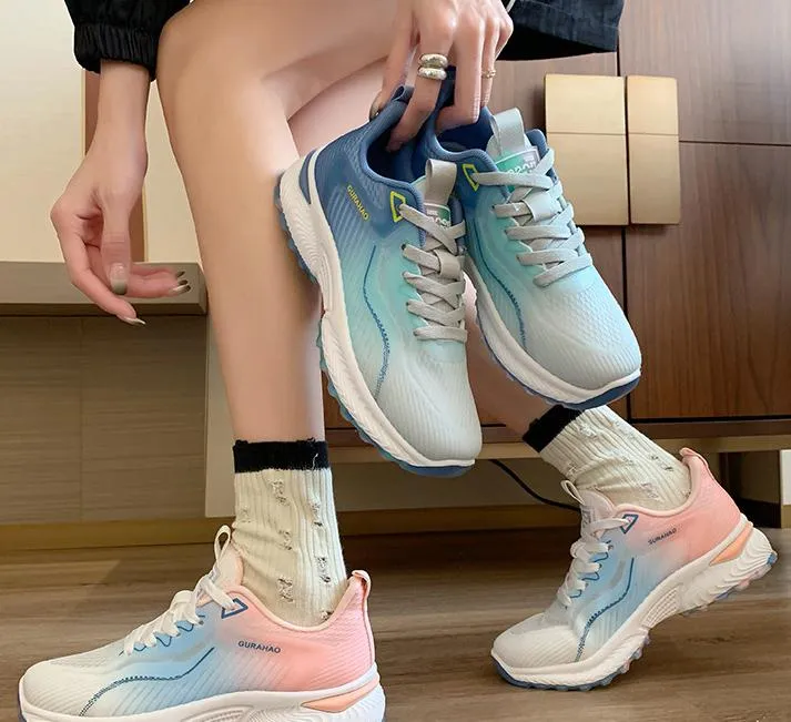 Fly Weaving Comfortable Light Sneakers
