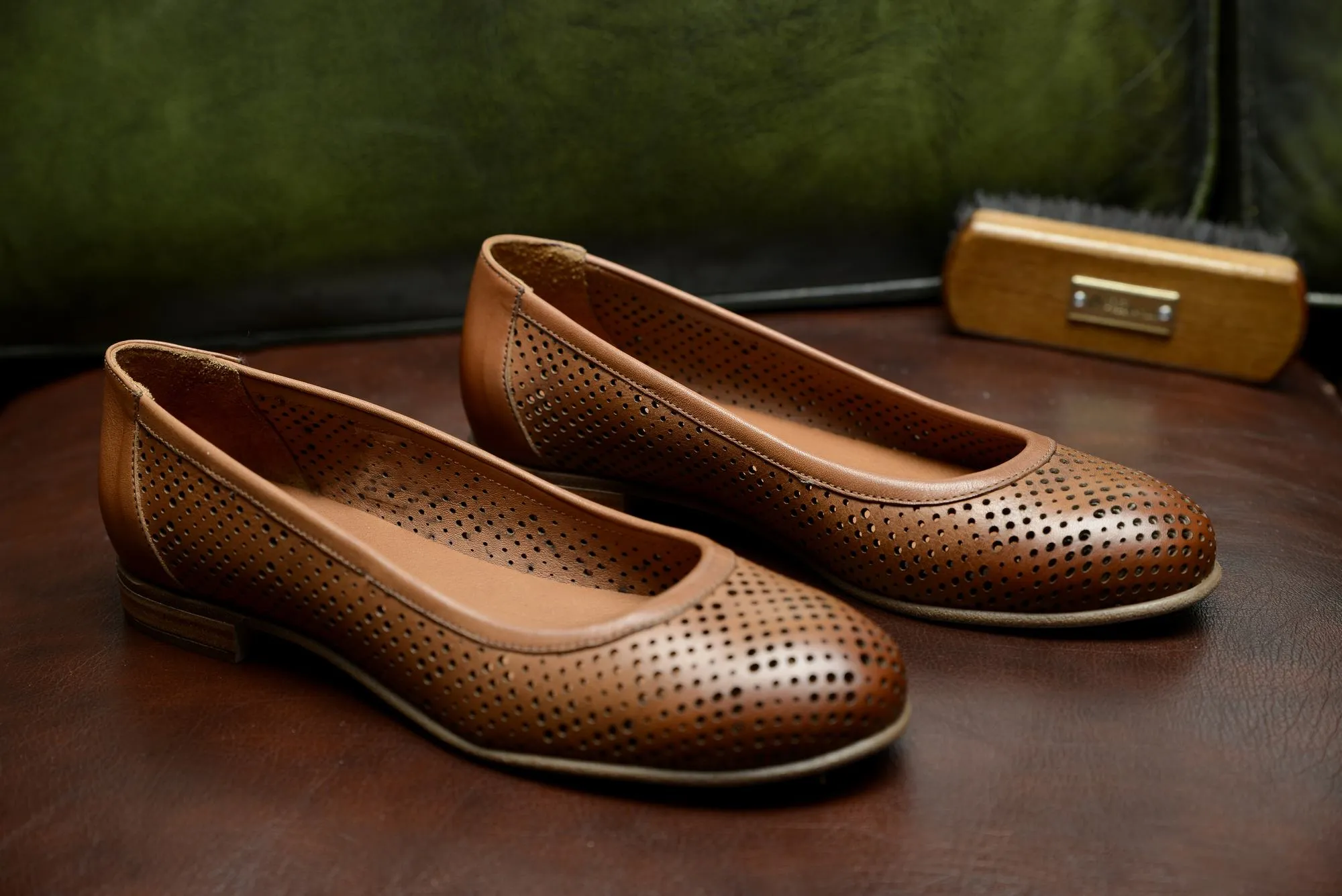 FOOT FEDERATION OPENWORK FLAT WOMEN'S SHOE TOBACCO