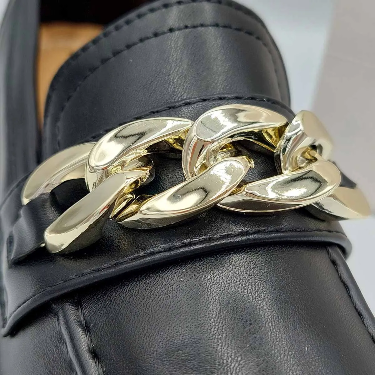 HONEY BLACK FLAT LOAFER WITH CHAIN DETAIL AND CHUNKY PLATFORM