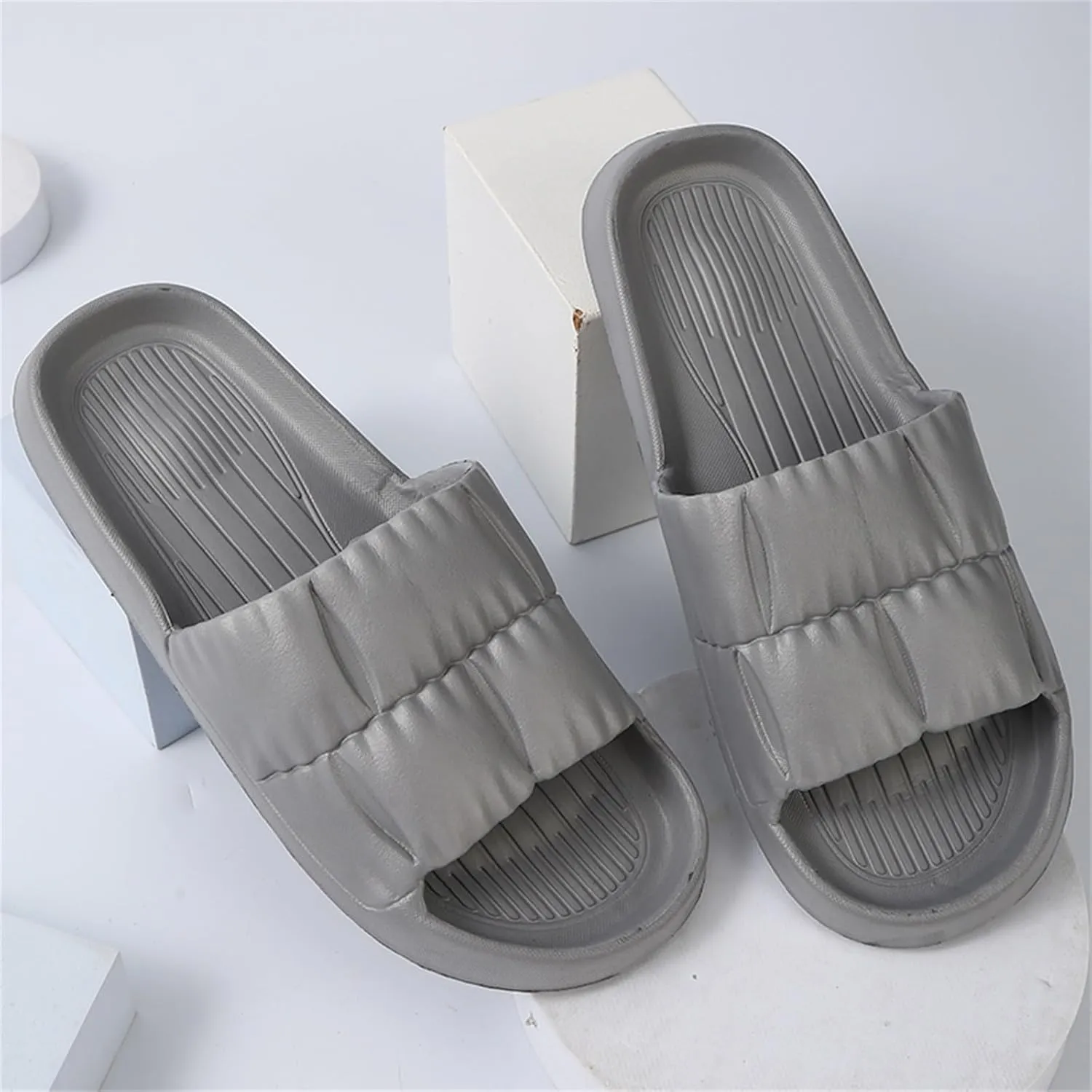Men Shoes Flat Comfortable Bathroom Home Slippers Fashion Outdoor Beach Slippers Men Insert
