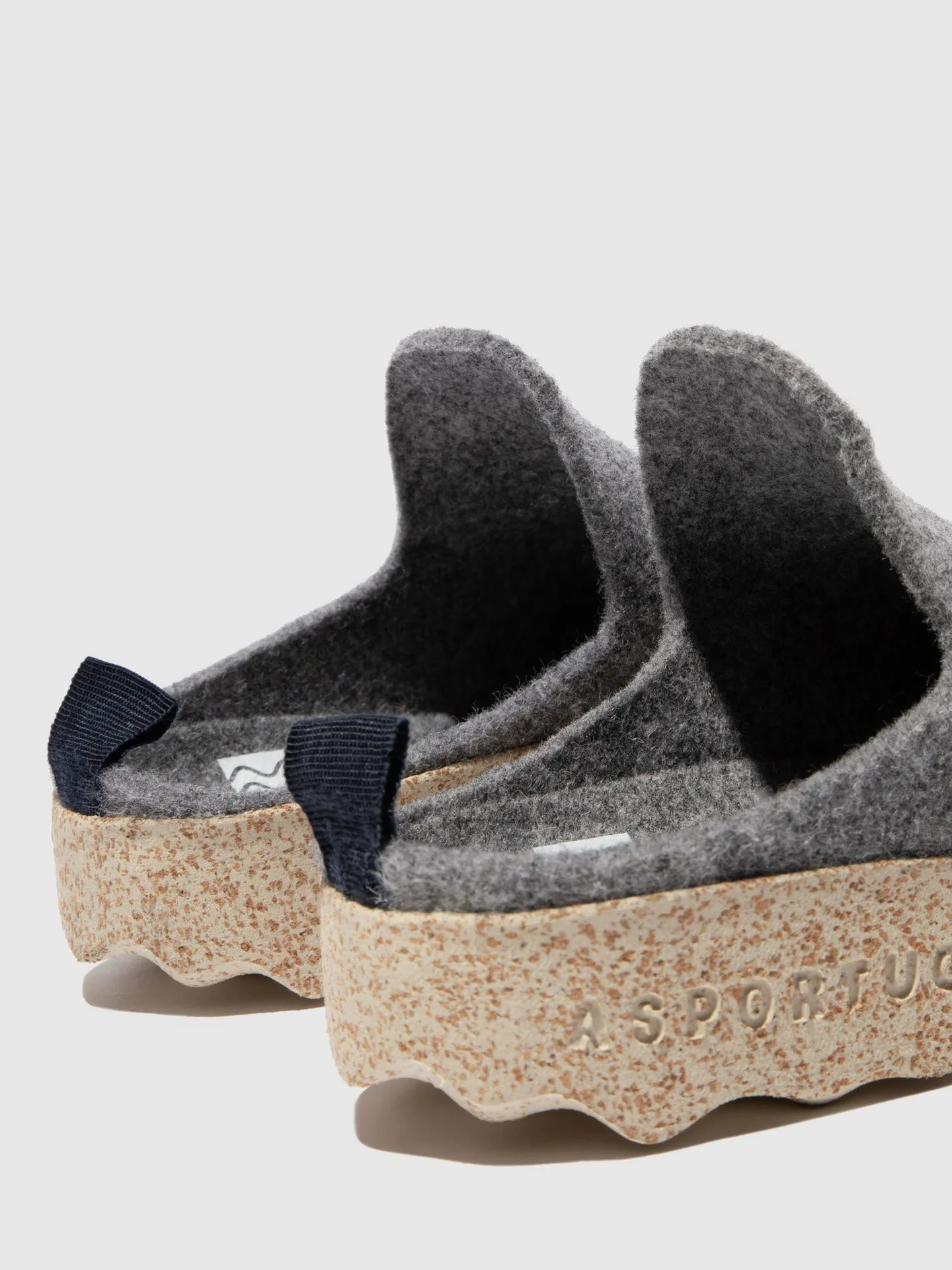 Round Toe Mules COME Concrete