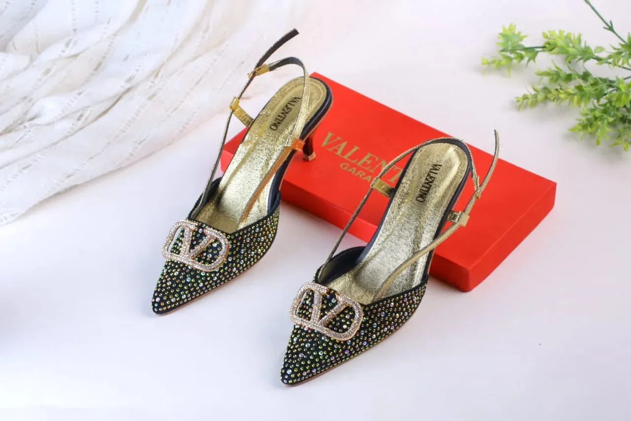 VLOGO SIGNATURE PUMPS - BLACK (MULTI)