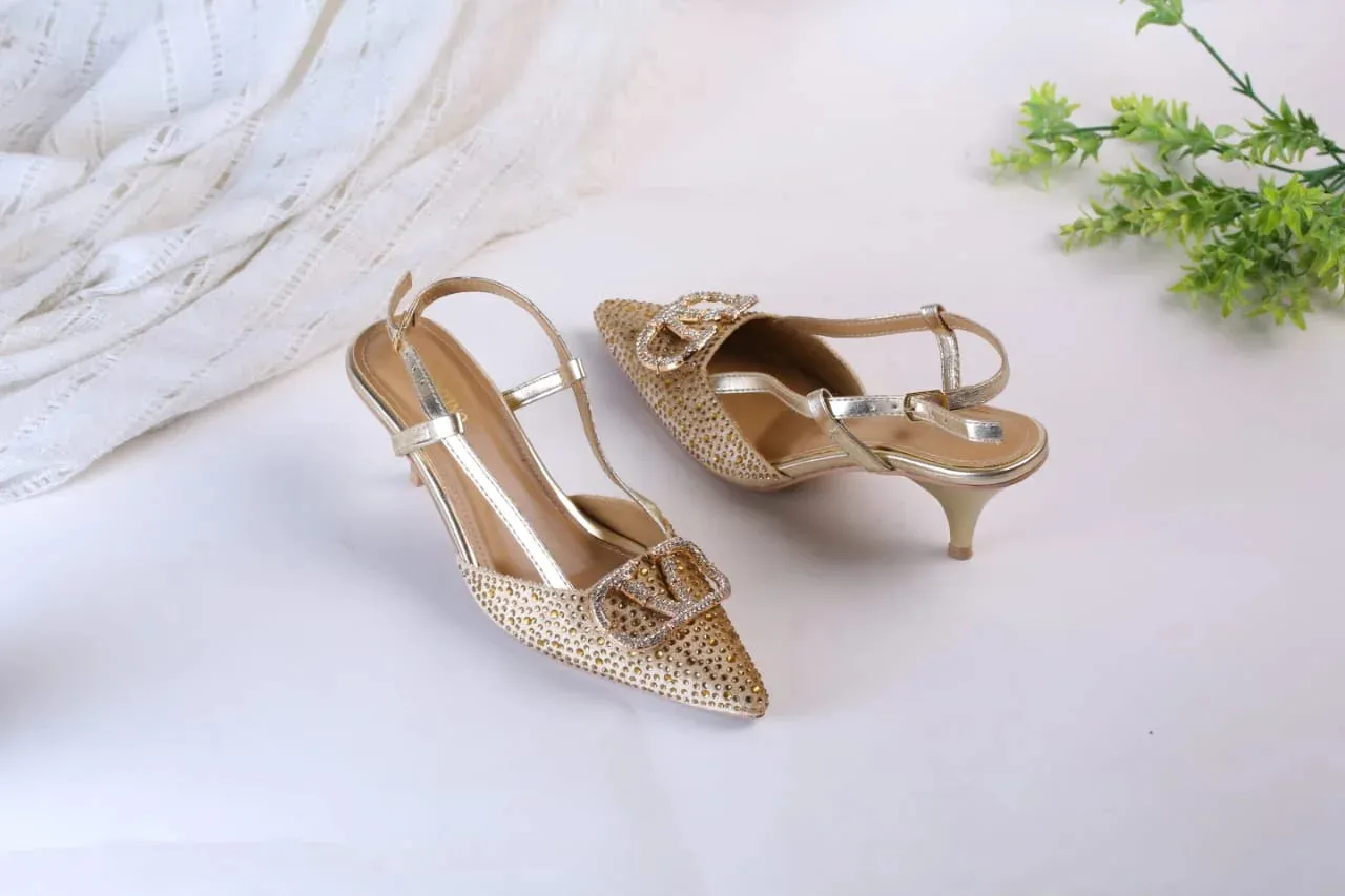 VLOGO SIGNATURE PUMPS - GOLDEN