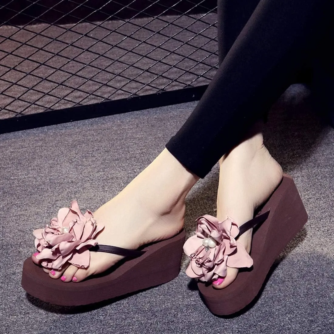 VOKLIN Women's Wedge High Heel Flower Flipflops Fashion Bohemian Summer Platform Nonslip Beach Thong Sandals